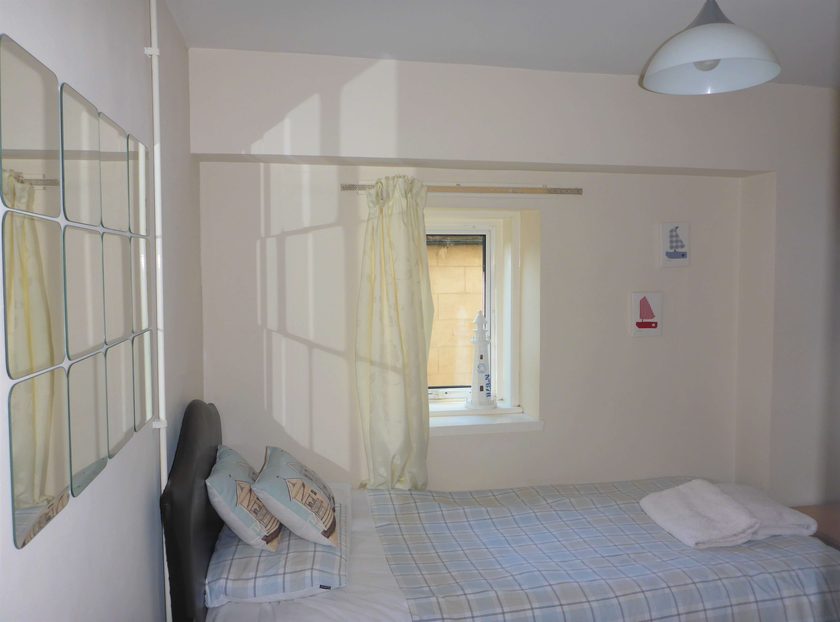 Small Twin Bedroom
